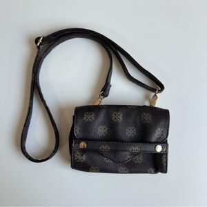 AVON SIGNATURE COLLECTION Brown PURSE SMALL CROSS BODY STRAP